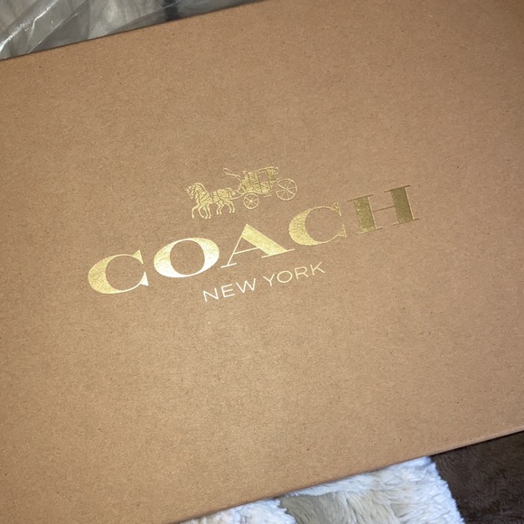 COPY - 💕Coach gift box set 💕 - Picture 6 of 15